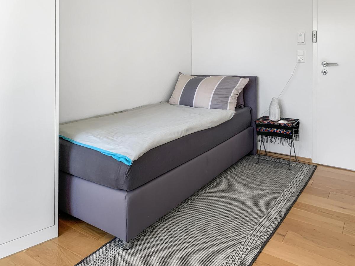 Haus Zur Lilie Hotel Hinwil Bagian luar foto
